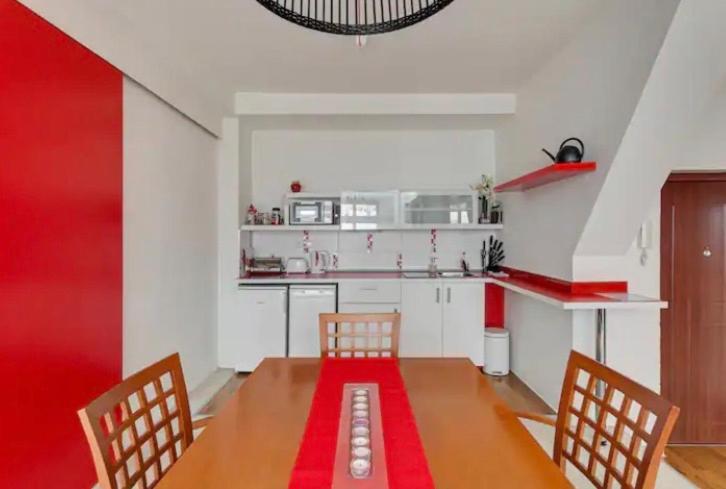 Lenka'S Cozy Red Studio + Lenka'S Cozy Gold Apartment Praga Esterno foto